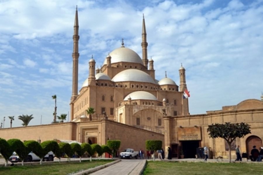 Egyptian museum and Old Cairo day tour