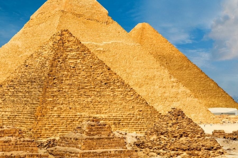 Giza Pyramids and Egyptian Museum tour